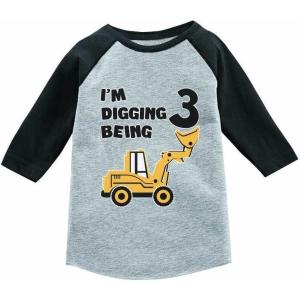 imageIm Digging Being 3 3rd Birthday Shirt Boy Construction Kids Raglan TShirtDark Gray